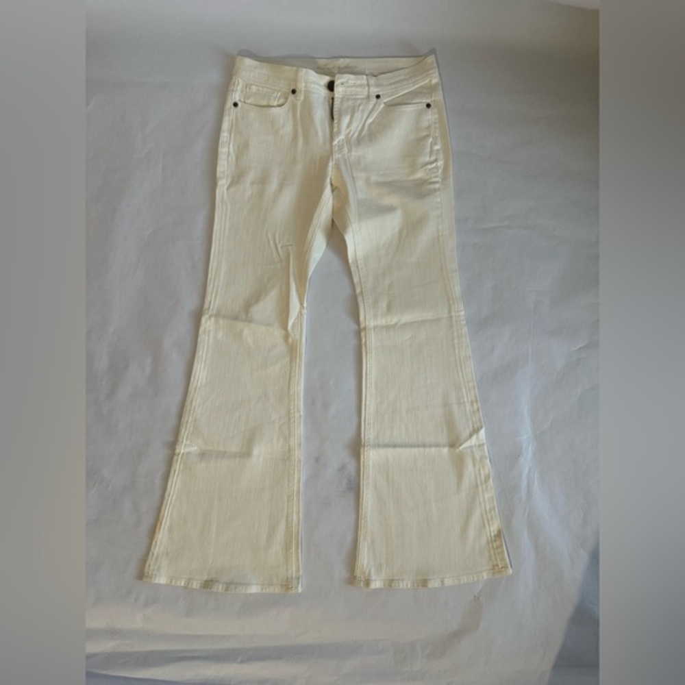 Women's Cream Flared Jeans